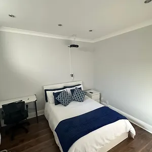 Liverpool Street Blue Bedroom Homestay