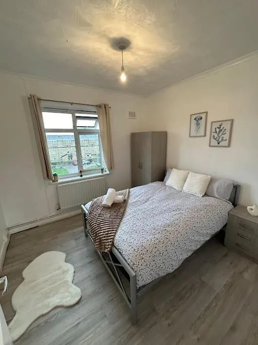 Chic 3 Bedroom Flat Ontower Bridge London United Kingdom